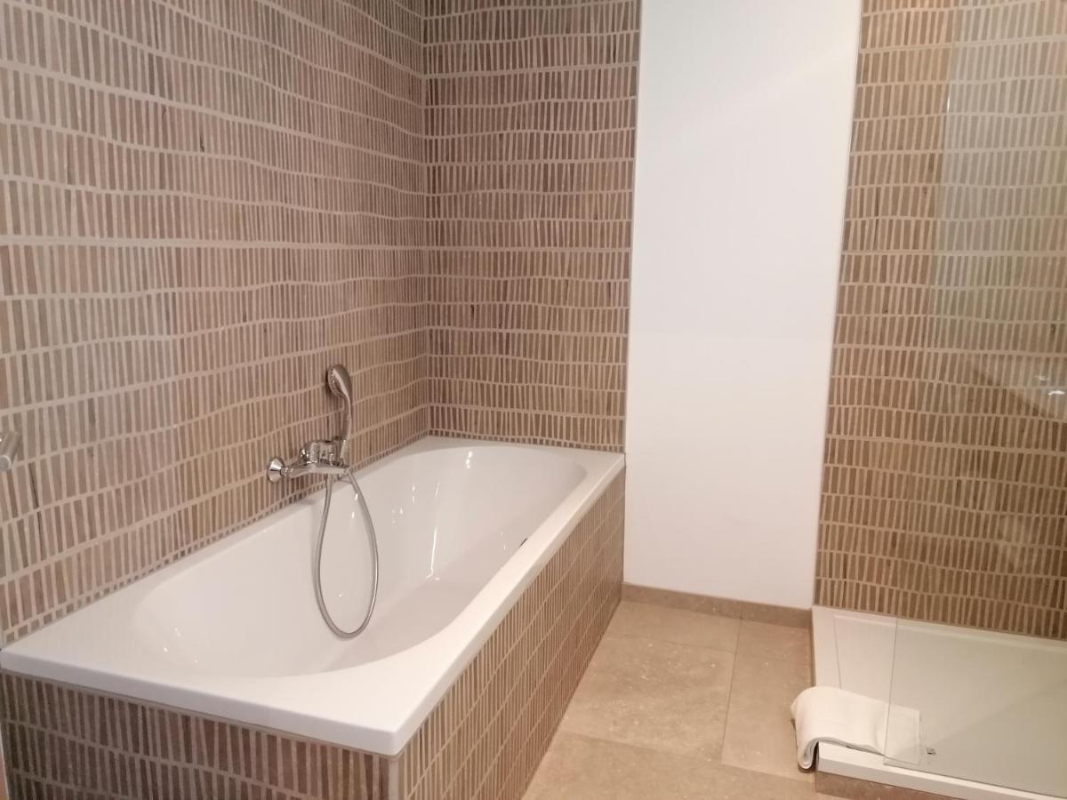 Appart Hotel En Ville Бастонь Екстер'єр фото