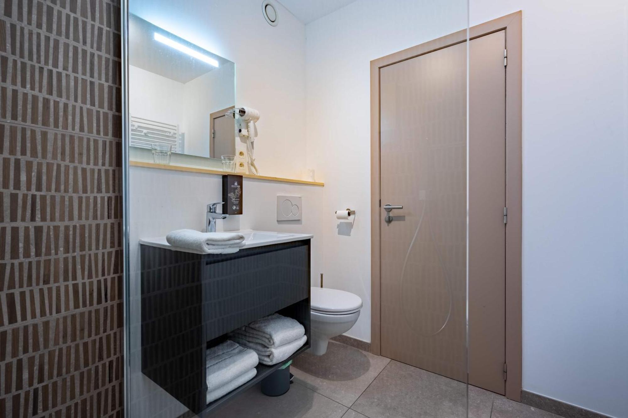 Appart Hotel En Ville Бастонь Екстер'єр фото